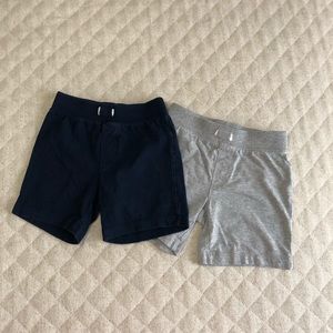 Set of 2 Old Navy cotton shorts